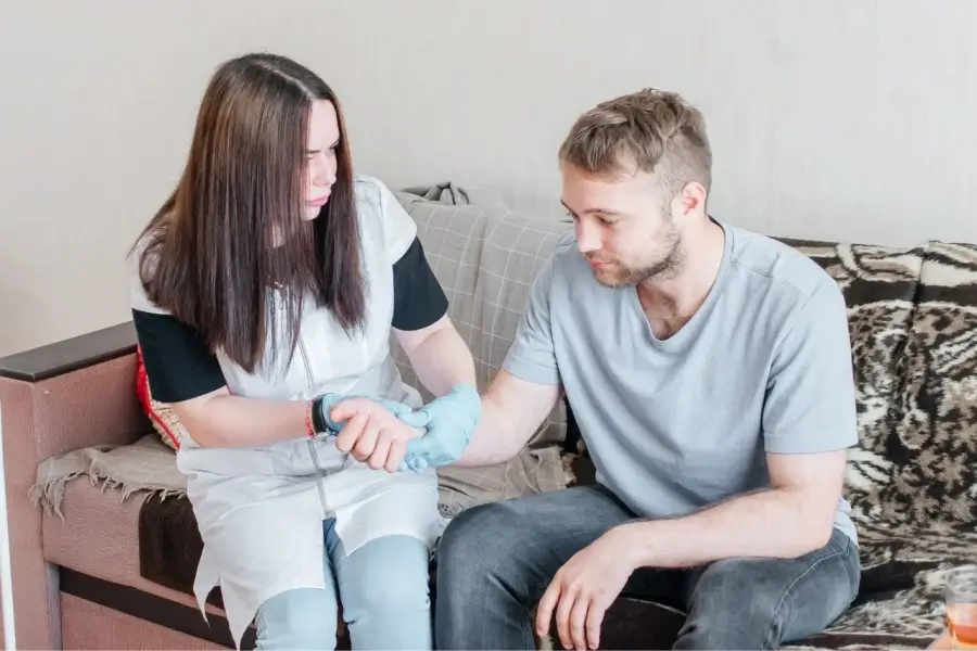 Нарколог на дом в Вятских Полянах: быстро, недорого